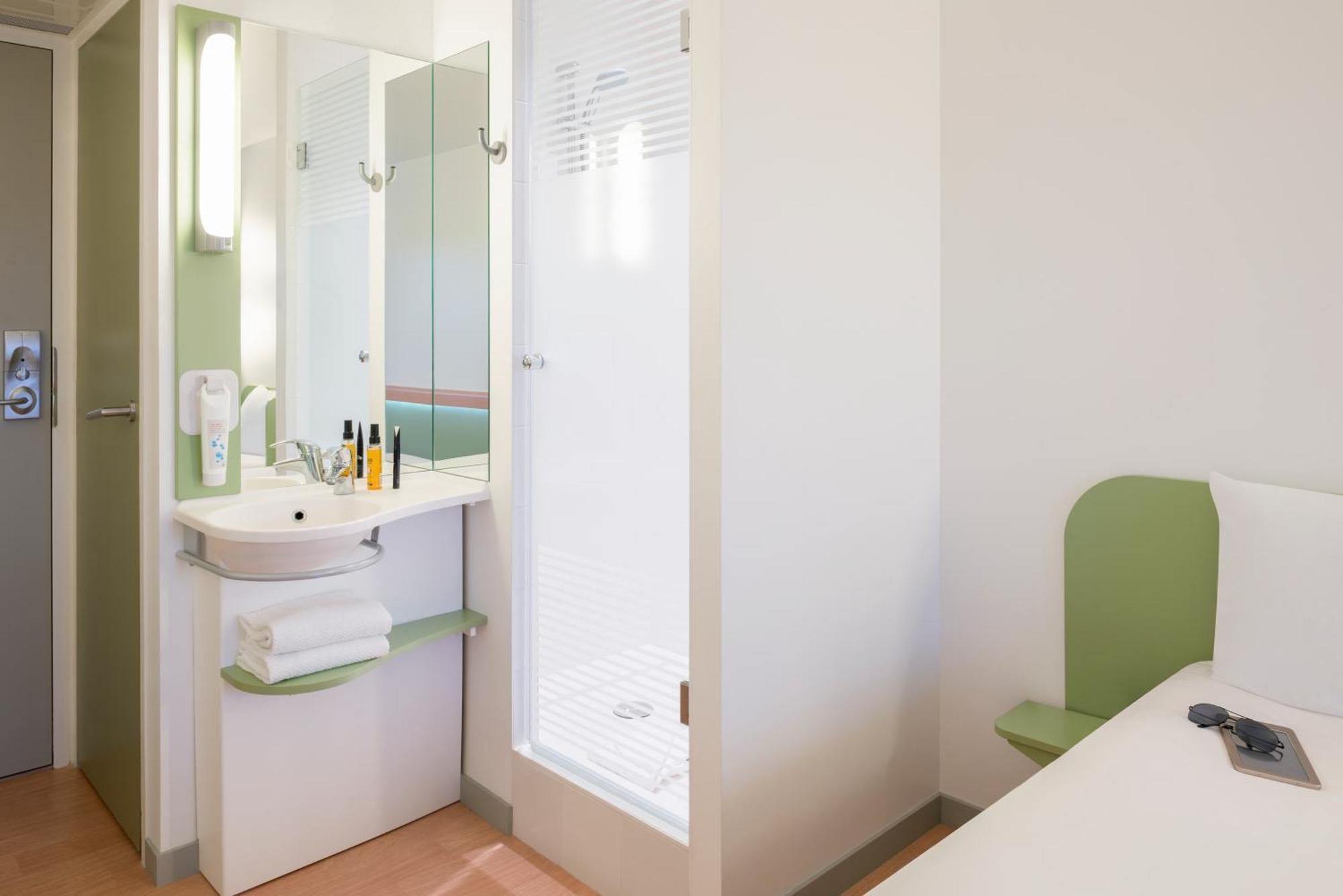 Ibis Budget Muenchen Пуцбрунн Экстерьер фото