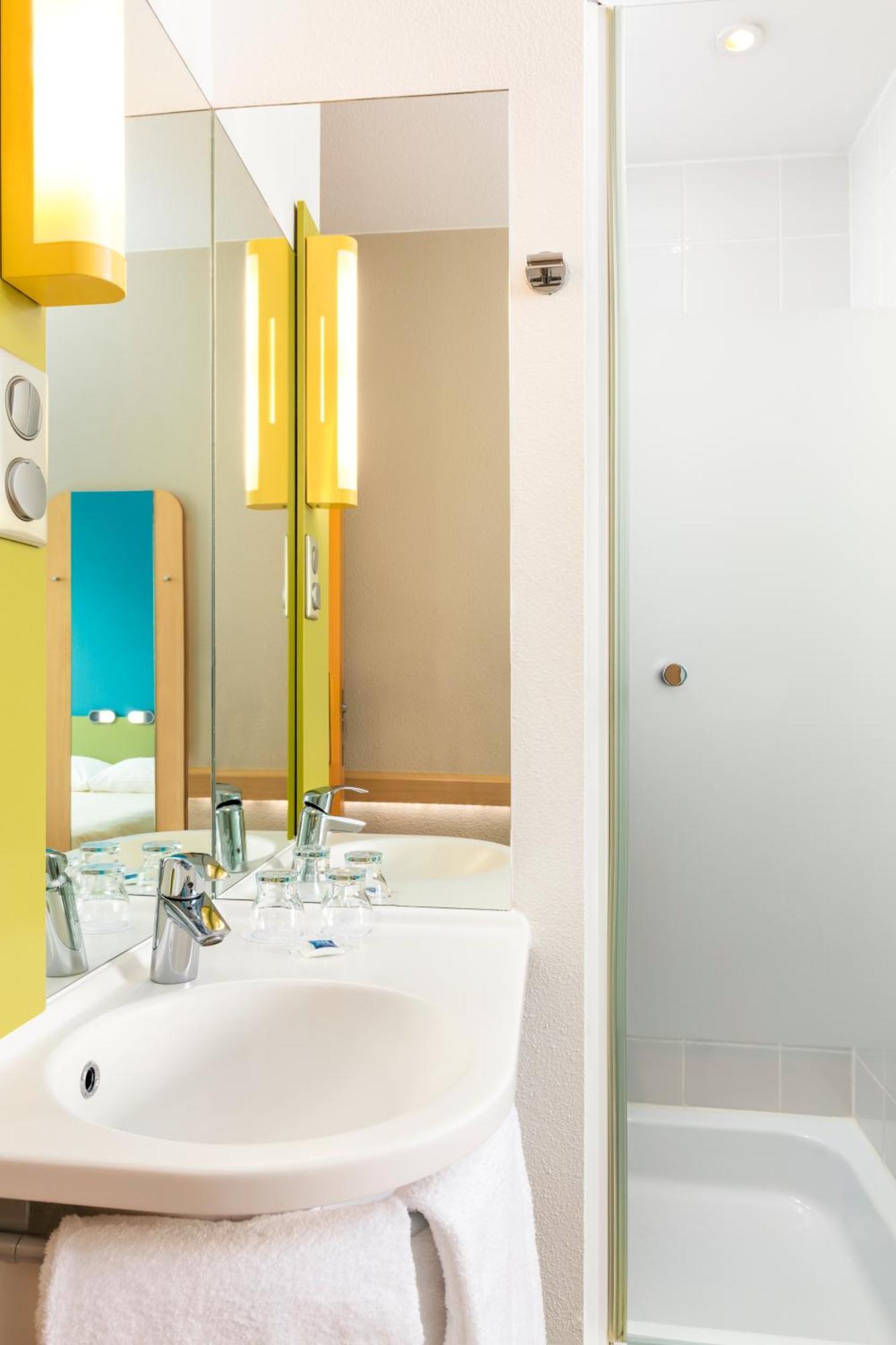 Ibis Budget Muenchen Пуцбрунн Экстерьер фото