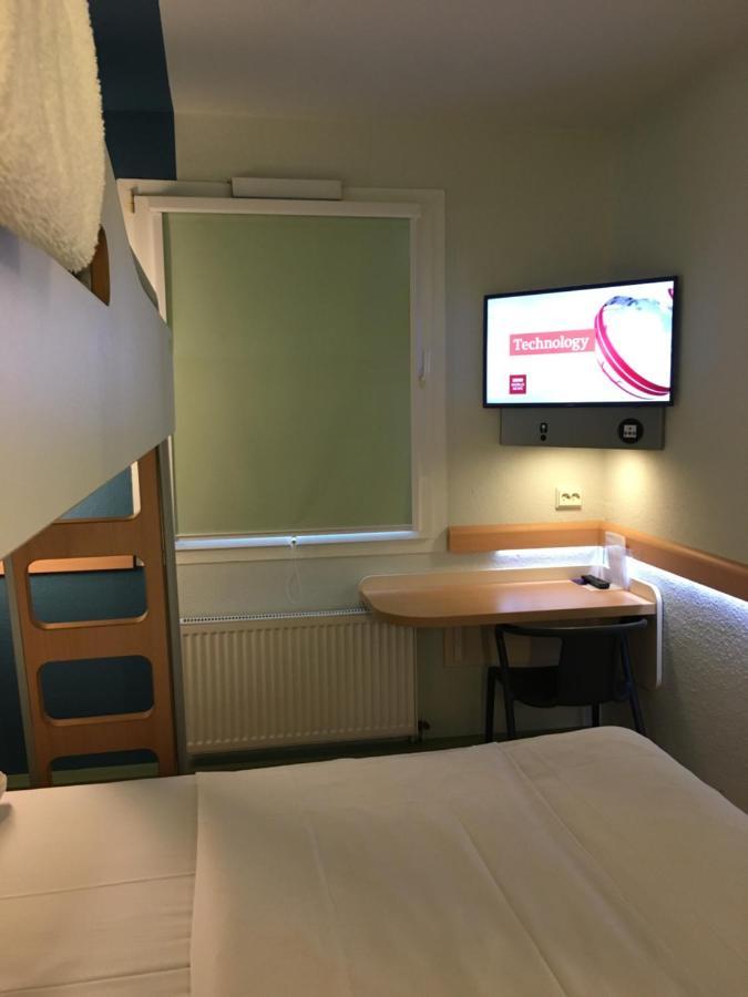 Ibis Budget Muenchen Пуцбрунн Экстерьер фото